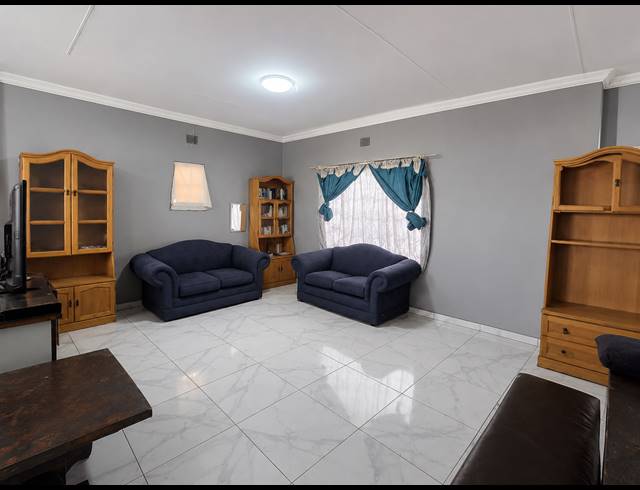 3 BEDROOM HOUSE FOR SALE IN DUNCANVILLE
